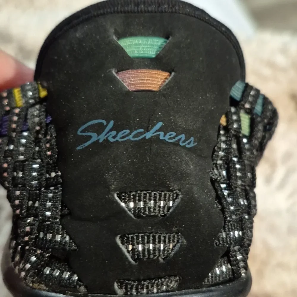 Skechers size black